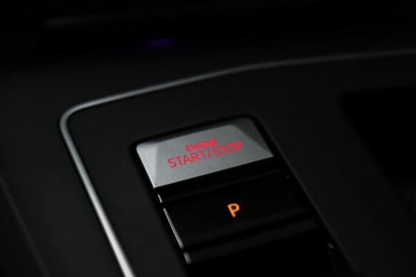 Volkswagen Golf 1.4 eHybrid GTE /PANO/IQLIGHT/CAM/CARPLAY/ACC/LANE ASSIST/VOL