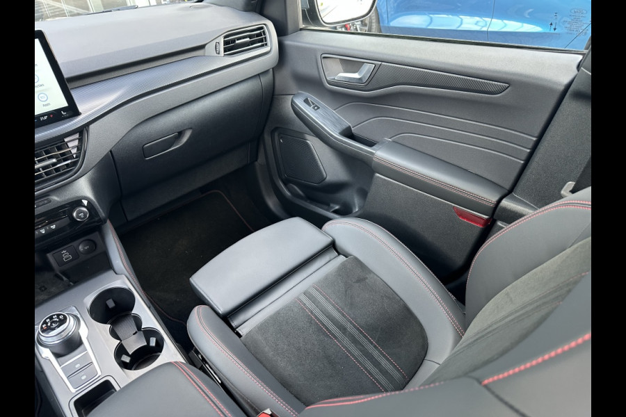 Ford Kuga 2.5 PHEV ST-Line X TECHPACK! WINTERPACK! Ford Kuga 2.5 PHEV ST-Line X TECHPACK! WINTERPACK!