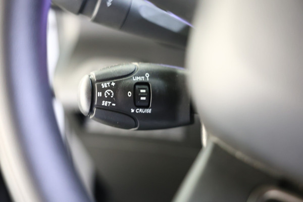 Toyota PROACE CITY 1.5 D-4D Live Long AIRCO CRUISE PDC R schuifdeur '22 Toyota PROACE CITY 1.5 D-4D Live Long AIRCO CRUISE PDC R schuifdeur '22