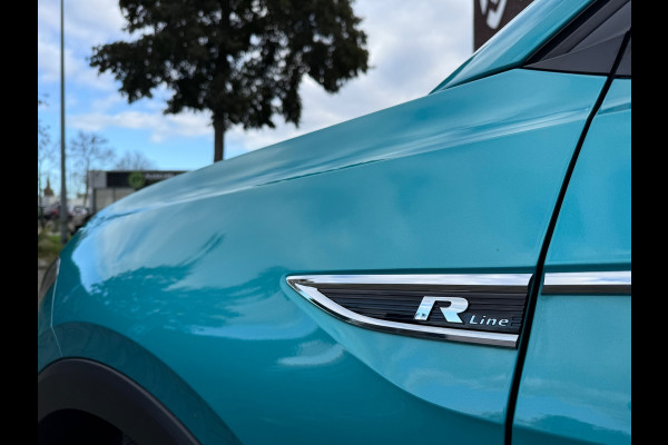 Volkswagen T-Cross 1.0 TSI 116pk Style R Line - Automaat - Navi - Winterpakket - Parkeerhulp Volkswagen T-Cross 1.0 TSI 116pk Style R Line - Automaat - Navi - Winterpakket - Parkeerhulp