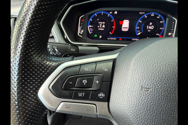 Volkswagen T-Cross 1.0 TSI 116pk Style R Line - Automaat - Navi - Winterpakket - Parkeerhulp Volkswagen T-Cross 1.0 TSI 116pk Style R Line - Automaat - Navi - Winterpakket - Parkeerhulp