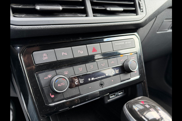 Volkswagen T-Cross 1.0 TSI 116pk Style R Line - Automaat - Navi - Winterpakket - Parkeerhulp Volkswagen T-Cross 1.0 TSI 116pk Style R Line - Automaat - Navi - Winterpakket - Parkeerhulp