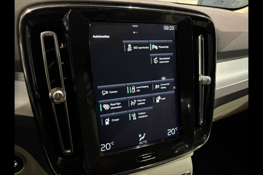 Volvo XC40 T5 Aut. Plug-In Hybrid Inscription Leder Parkeercamera 262pk Volvo XC40 T5 Aut. Plug-In Hybrid Inscription Leder Parkeercamera 262pk