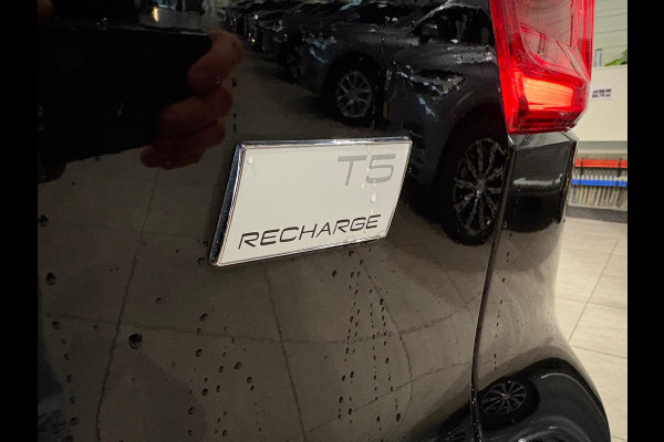 Volvo XC40 T5 Aut. Plug-In Hybrid Inscription Leder Parkeercamera 262pk Volvo XC40 T5 Aut. Plug-In Hybrid Inscription Leder Parkeercamera 262pk