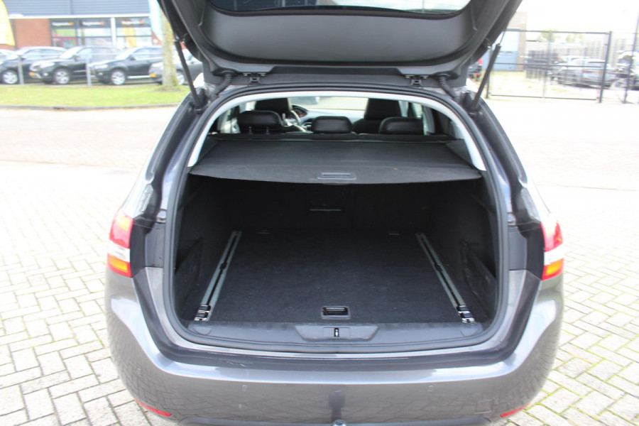 Peugeot 308 SW 1.2 PureTech Blue Lease Premium AUTOMAAT LEDER NAP /MEDIA/PANO CAMERA - PARKEERSENSOREN Peugeot 308 SW 1.2 PureTech Blue Lease Premium AUTOMAAT LEDER NAP /MEDIA/PANO CAMERA - PARKEERSENSOREN