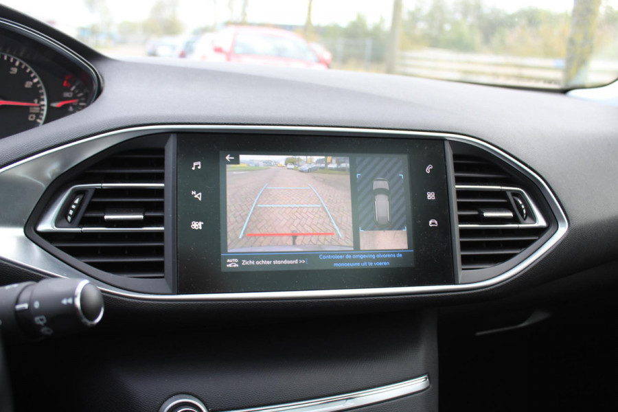 Peugeot 308 SW 1.2 PureTech Blue Lease Premium AUTOMAAT LEDER NAP /MEDIA/PANO CAMERA - PARKEERSENSOREN Peugeot 308 SW 1.2 PureTech Blue Lease Premium AUTOMAAT LEDER NAP /MEDIA/PANO CAMERA - PARKEERSENSOREN