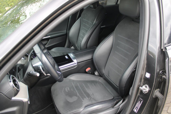 Mercedes-Benz C-Klasse Estate 200 AMG Line Night | Sfeer | Camera | Fender | Elek. Trekhaak Mercedes-Benz C-Klasse Estate 200 AMG Line Night | Sfeer | Camera | Fender | Elek. Trekhaak