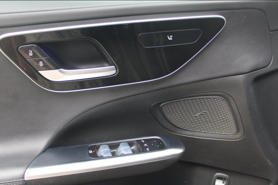 Mercedes-Benz C-Klasse Estate 200 AMG Line Night | Sfeer | Camera | Fender | Elek. Trekhaak Mercedes-Benz C-Klasse Estate 200 AMG Line Night | Sfeer | Camera | Fender | Elek. Trekhaak