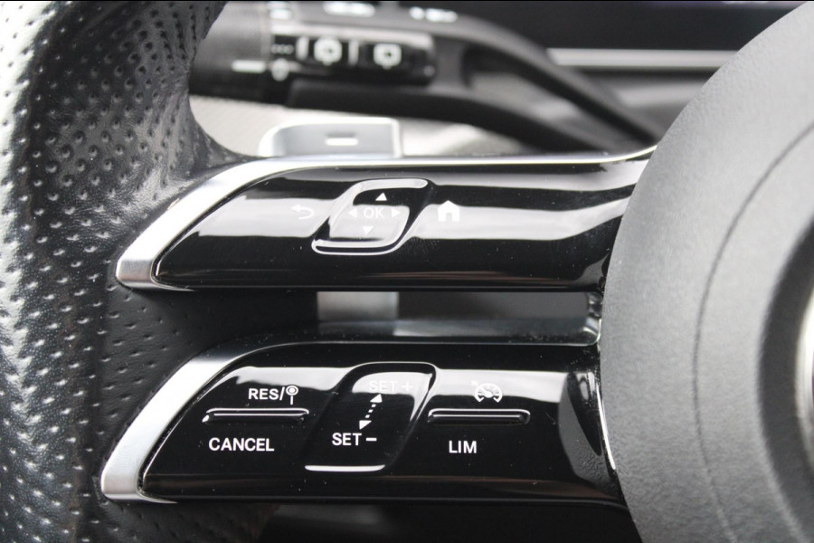 Mercedes-Benz C-Klasse Estate 200 AMG Line Night | Sfeer | Camera | Fender | Elek. Trekhaak Mercedes-Benz C-Klasse Estate 200 AMG Line Night | Sfeer | Camera | Fender | Elek. Trekhaak