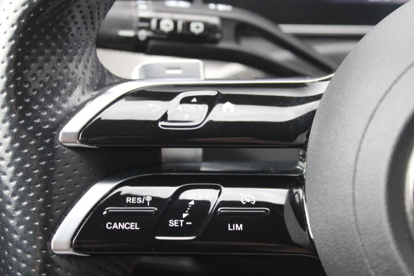 Mercedes-Benz C-Klasse Estate 200 AMG Line Night | Sfeer | Camera | Fender | Elek. Trekhaak Mercedes-Benz C-Klasse Estate 200 AMG Line Night | Sfeer | Camera | Fender | Elek. Trekhaak