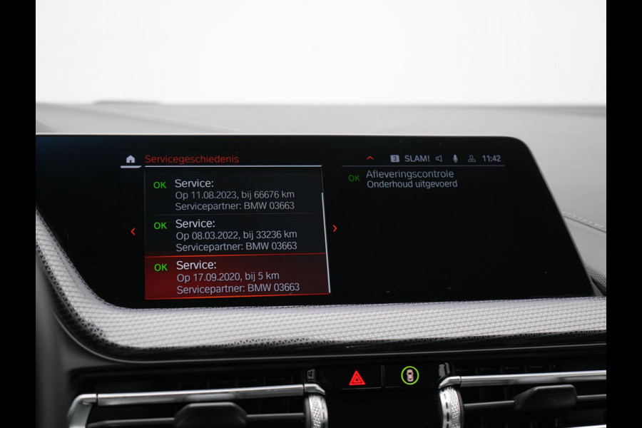 BMW 1-serie 118i Sportline 141pk Dealer O.H | Apple Carplay | Cruise Control | Virtual | Navigatie | LED Koplampen | Sfeerverlichting | DAB | 17"L.M | BMW 1-serie 118i Sportline 141pk Dealer O.H | Apple Carplay | Cruise Control | Virtual | Navigatie | LED Koplampen | Sfeerverlichting | DAB | 17"L.M |