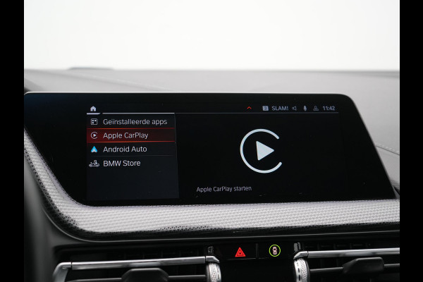 BMW 1-serie 118i Sportline 141pk Dealer O.H | Apple Carplay | Cruise Control | Virtual | Navigatie | LED Koplampen | Sfeerverlichting | DAB | 17"L.M | BMW 1-serie 118i Sportline 141pk Dealer O.H | Apple Carplay | Cruise Control | Virtual | Navigatie | LED Koplampen | Sfeerverlichting | DAB | 17"L.M |