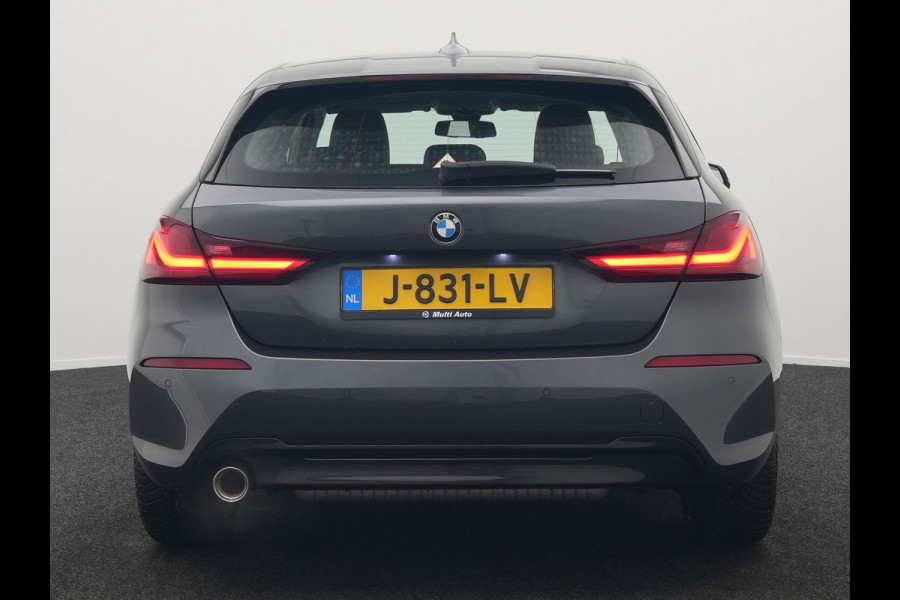 BMW 1-serie 118i Sportline 141pk Dealer O.H | Apple Carplay | Cruise Control | Virtual | Navigatie | LED Koplampen | Sfeerverlichting | DAB | 17"L.M | BMW 1-serie 118i Sportline 141pk Dealer O.H | Apple Carplay | Cruise Control | Virtual | Navigatie | LED Koplampen | Sfeerverlichting | DAB | 17"L.M |