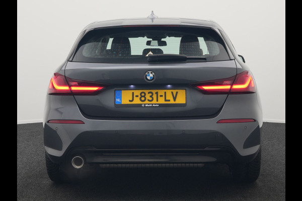 BMW 1-serie 118i Sportline 141pk Dealer O.H | Apple Carplay | Cruise Control | Virtual | Navigatie | LED Koplampen | Sfeerverlichting | DAB | 17"L.M | BMW 1-serie 118i Sportline 141pk Dealer O.H | Apple Carplay | Cruise Control | Virtual | Navigatie | LED Koplampen | Sfeerverlichting | DAB | 17"L.M |