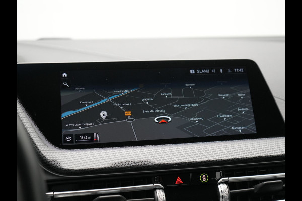 BMW 1-serie 118i Sportline 141pk Dealer O.H | Apple Carplay | Cruise Control | Virtual | Navigatie | LED Koplampen | Sfeerverlichting | DAB | 17"L.M | BMW 1-serie 118i Sportline 141pk Dealer O.H | Apple Carplay | Cruise Control | Virtual | Navigatie | LED Koplampen | Sfeerverlichting | DAB | 17"L.M |