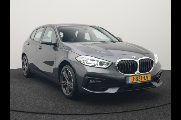 BMW 1-serie 118i Sportline 141pk Dealer O.H | Apple Carplay | Cruise Control | Virtual | Navigatie | LED Koplampen | Sfeerverlichting | DAB | 17"L.M | BMW 1-serie 118i Sportline 141pk Dealer O.H | Apple Carplay | Cruise Control | Virtual | Navigatie | LED Koplampen | Sfeerverlichting | DAB | 17"L.M |