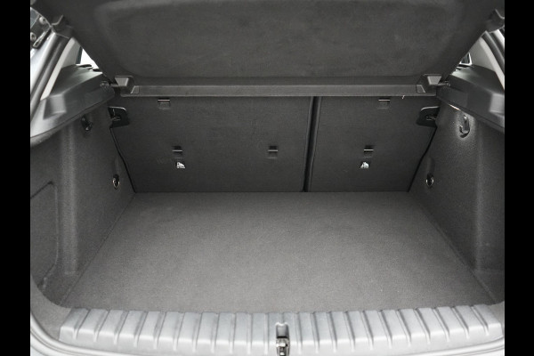 BMW 1-serie 118i Sportline 141pk Dealer O.H | Apple Carplay | Cruise Control | Virtual | Navigatie | LED Koplampen | Sfeerverlichting | DAB | 17"L.M | BMW 1-serie 118i Sportline 141pk Dealer O.H | Apple Carplay | Cruise Control | Virtual | Navigatie | LED Koplampen | Sfeerverlichting | DAB | 17"L.M |