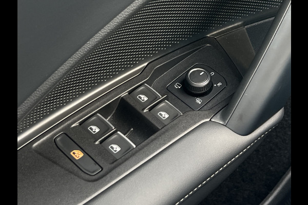 Volkswagen Tiguan 1.5 eTSI Elegance | Pano | IQ LIght | 360 Camera | 18 inch Volkswagen Tiguan 1.5 eTSI Elegance | Pano | IQ LIght | 360 Camera | 18 inch