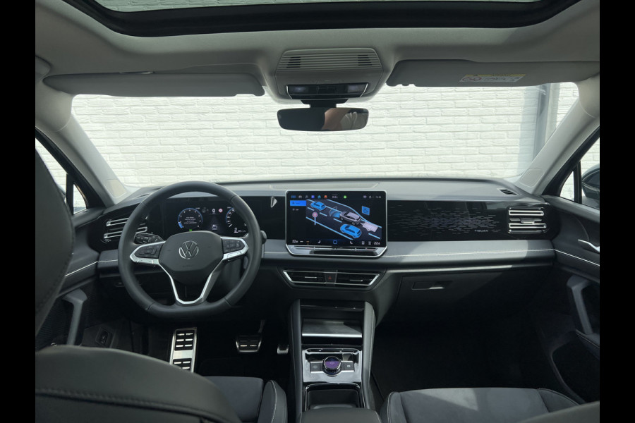 Volkswagen Tiguan 1.5 eTSI Elegance | Pano | IQ LIght | 360 Camera | 18 inch Volkswagen Tiguan 1.5 eTSI Elegance | Pano | IQ LIght | 360 Camera | 18 inch