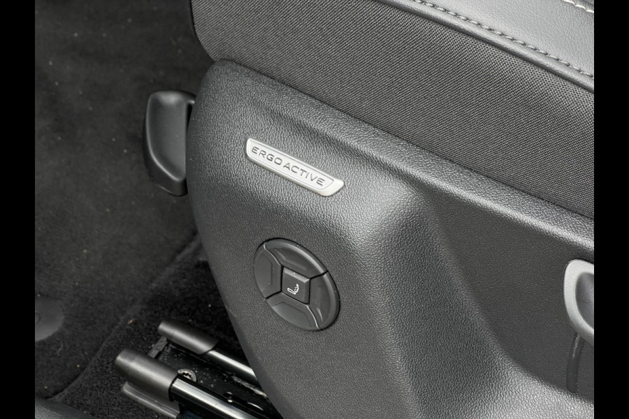 Volkswagen Tiguan 1.5 eTSI Elegance | Pano | IQ LIght | 360 Camera | 18 inch Volkswagen Tiguan 1.5 eTSI Elegance | Pano | IQ LIght | 360 Camera | 18 inch