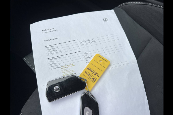 Volkswagen Tiguan 1.5 eTSI Elegance | Pano | IQ LIght | 360 Camera | 18 inch Volkswagen Tiguan 1.5 eTSI Elegance | Pano | IQ LIght | 360 Camera | 18 inch