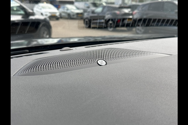 Ford Kuga 1.5 EcoB. ST-Line X WINTERPACK! B&O! Ford Kuga 1.5 EcoB. ST-Line X WINTERPACK! B&O!