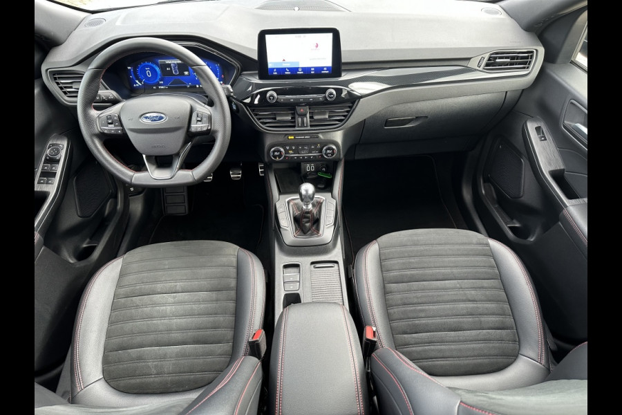 Ford Kuga 1.5 EcoB. ST-Line X WINTERPACK! B&O! Ford Kuga 1.5 EcoB. ST-Line X WINTERPACK! B&O!