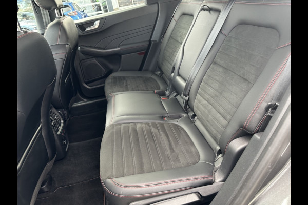 Ford Kuga 1.5 EcoB. ST-Line X WINTERPACK! B&O! Ford Kuga 1.5 EcoB. ST-Line X WINTERPACK! B&O!