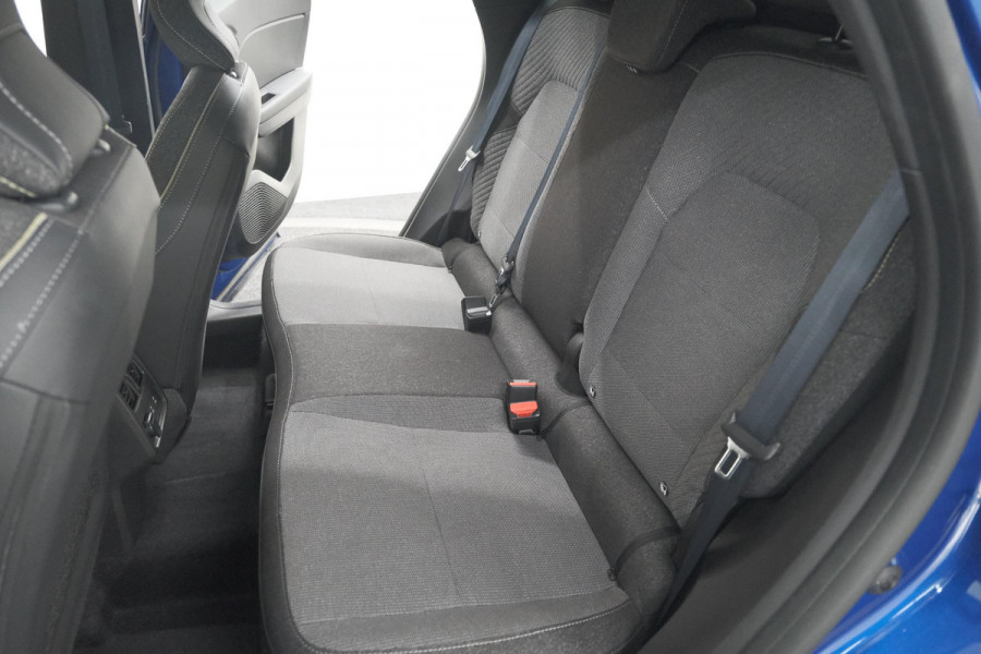 Renault Captur Mild Hybrid 160 EDC Techno | Pack Winter | Camera | Adaptieve Cruise Control | Apple Carplay Renault Captur Mild Hybrid 160 EDC Techno | Pack Winter | Camera | Adaptieve Cruise Control | Apple Carplay