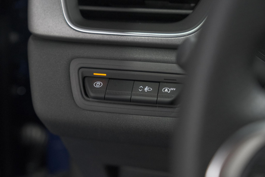 Renault Captur Mild Hybrid 160 EDC Techno | Pack Winter | Camera | Adaptieve Cruise Control | Apple Carplay Renault Captur Mild Hybrid 160 EDC Techno | Pack Winter | Camera | Adaptieve Cruise Control | Apple Carplay