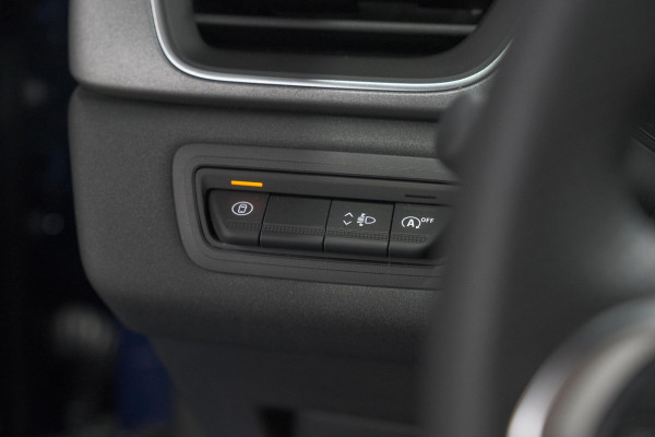 Renault Captur Mild Hybrid 160 EDC Techno | Pack Winter | Camera | Adaptieve Cruise Control | Apple Carplay Renault Captur Mild Hybrid 160 EDC Techno | Pack Winter | Camera | Adaptieve Cruise Control | Apple Carplay