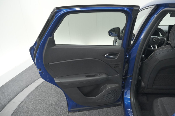 Renault Captur Mild Hybrid 160 EDC Techno | Pack Winter | Camera | Adaptieve Cruise Control | Apple Carplay Renault Captur Mild Hybrid 160 EDC Techno | Pack Winter | Camera | Adaptieve Cruise Control | Apple Carplay