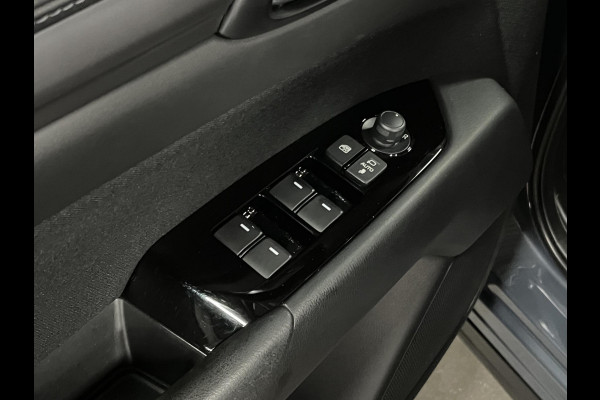 Mazda CX-5 2.5 SkyActiv-G 194 Comfort Cruise-/Climate control | Head-up | Stoel-/Stuurverwarming | Carplay | Navigatie | Mazda CX-5 2.5 SkyActiv-G 194 Comfort Cruise-/Climate control | Head-up | Stoel-/Stuurverwarming | Carplay | Navigatie |