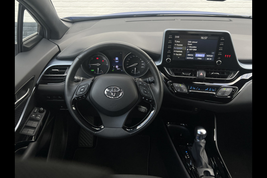 Toyota C-HR 2.0 Hybrid Bi-Tone | Navi | Carplay | Dodehoek | Park Assist | Camera Toyota C-HR 2.0 Hybrid Bi-Tone | Navi | Carplay | Dodehoek | Park Assist | Camera