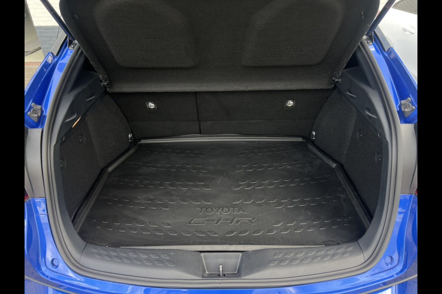 Toyota C-HR 2.0 Hybrid Bi-Tone | Navi | Carplay | Dodehoek | Park Assist | Camera Toyota C-HR 2.0 Hybrid Bi-Tone | Navi | Carplay | Dodehoek | Park Assist | Camera