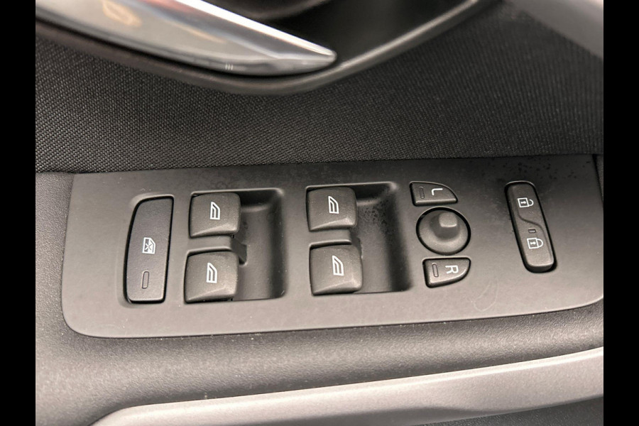 Volvo V40 2.0 T2 Kinetic Climate/control Cruise/control