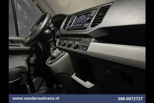Volkswagen Crafter 2.0 TDI 141pk L3H3 L2H2 Euro6 Airco | Camera | Apple Carplay | Android Auto | Cruisecontrol | Massagestoel Chauffeursstoel Volkswagen Crafter 2.0 TDI 141pk L3H3 L2H2 Euro6 Airco | Camera | Apple Carplay | Android Auto | Cruisecontrol | Massagestoel Chauffeursstoel