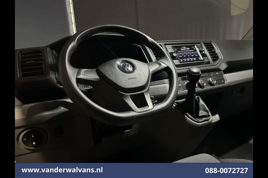Volkswagen Crafter 2.0 TDI 141pk L3H3 L2H2 Euro6 Airco | Camera | Apple Carplay | Android Auto | Cruisecontrol | Massagestoel Chauffeursstoel Volkswagen Crafter 2.0 TDI 141pk L3H3 L2H2 Euro6 Airco | Camera | Apple Carplay | Android Auto | Cruisecontrol | Massagestoel Chauffeursstoel