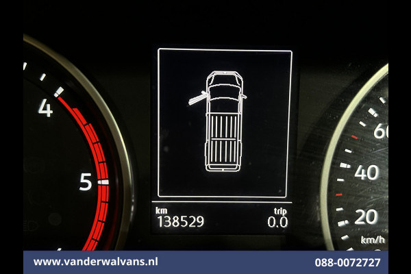 Volkswagen Crafter 2.0 TDI 141pk L3H3 L2H2 Euro6 Airco | Camera | Apple Carplay | Android Auto | Cruisecontrol | Massagestoel Chauffeursstoel Volkswagen Crafter 2.0 TDI 141pk L3H3 L2H2 Euro6 Airco | Camera | Apple Carplay | Android Auto | Cruisecontrol | Massagestoel Chauffeursstoel