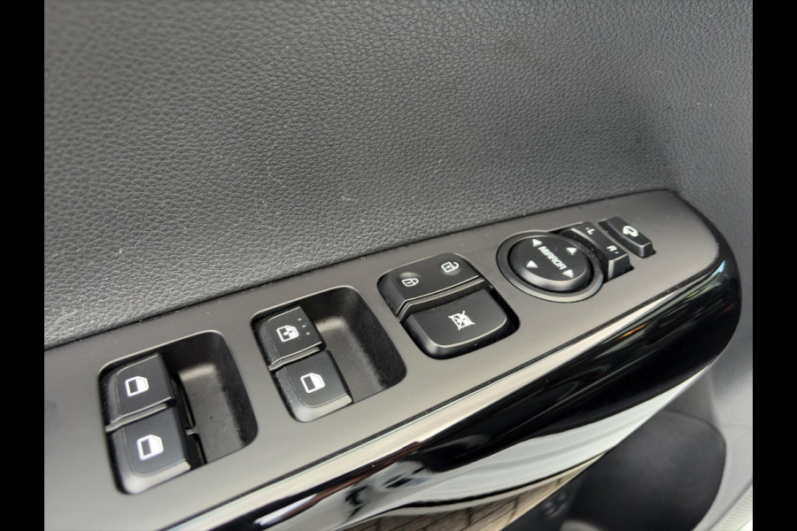 Kia Picanto 1.0 DPI GT-Line Open Dak | BSD | Key-Less | Draadloos Opladen | Climate | Stoelverwarming | Kia Picanto 1.0 DPI GT-Line Open Dak | BSD | Key-Less | Draadloos Opladen | Climate | Stoelverwarming |