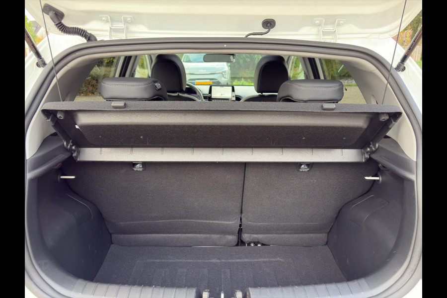 Kia Picanto 1.0 DPI GT-Line Open Dak | BSD | Key-Less | Draadloos Opladen | Climate | Stoelverwarming | Kia Picanto 1.0 DPI GT-Line Open Dak | BSD | Key-Less | Draadloos Opladen | Climate | Stoelverwarming |