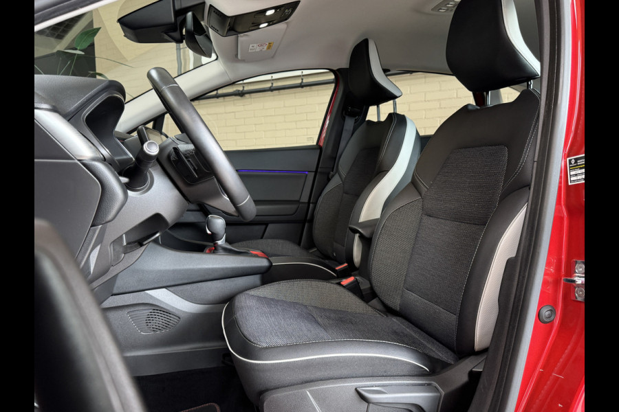 Renault Captur 1.3 TCe 130 Intens | Navi | ACC | Blindspot | Camera |17" | PDC V+A | 100% Onderhouden! Renault Captur 1.3 TCe 130 Intens | Navi | ACC | Blindspot | Camera |17" | PDC V+A | 100% Onderhouden!