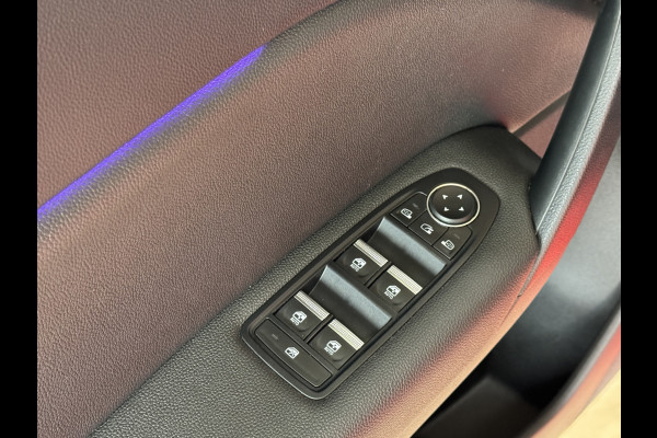 Renault Captur 1.3 TCe 130 Intens | Navi | ACC | Blindspot | Camera |17" | PDC V+A | 100% Onderhouden! Renault Captur 1.3 TCe 130 Intens | Navi | ACC | Blindspot | Camera |17" | PDC V+A | 100% Onderhouden!