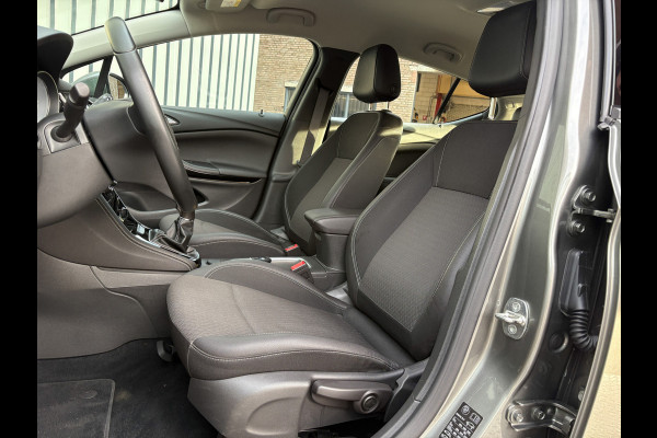Opel Astra 1.4T 150Pk Innovation | Keyless | Trekhaak afnb. | Apple Carplay | Navi | Prijs Rijklaar!! Opel Astra 1.4T 150Pk Innovation | Keyless | Trekhaak afnb. | Apple Carplay | Navi | Prijs Rijklaar!!