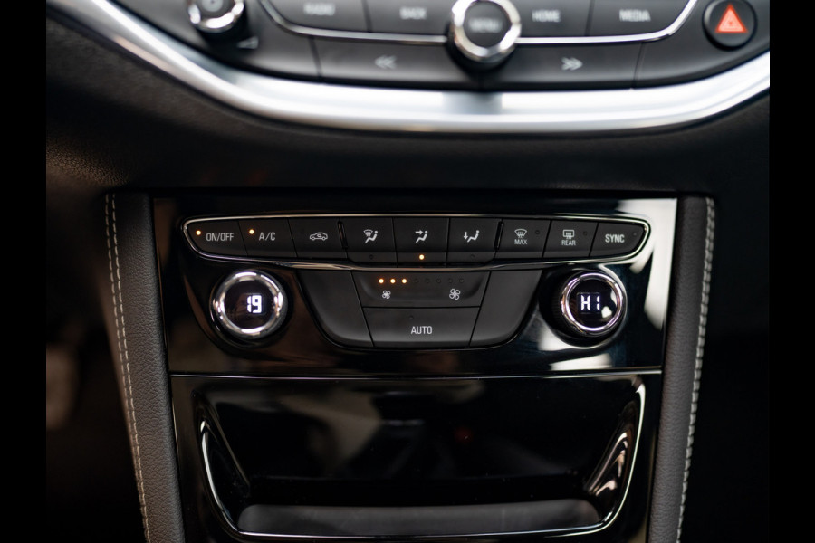 Opel Astra 1.4T 150Pk Innovation | Keyless | Trekhaak afnb. | Apple Carplay | Navi | Prijs Rijklaar!! Opel Astra 1.4T 150Pk Innovation | Keyless | Trekhaak afnb. | Apple Carplay | Navi | Prijs Rijklaar!!