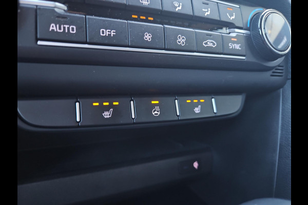 Kia Ceed 1.5 T-GDi DynamicPlusLine | Automaat | Stoel- en Stuurverwarming | Navi | Clima | Carplay/Android auto | Lichtmetalen velgen | LED | Kia Ceed 1.5 T-GDi DynamicPlusLine | Automaat | Stoel- en Stuurverwarming | Navi | Clima | Carplay/Android auto | Lichtmetalen velgen | LED |