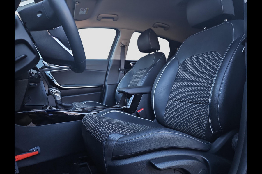 Kia Ceed 1.5 T-GDi DynamicPlusLine | Automaat | Stoel- en Stuurverwarming | Navi | Clima | Carplay/Android auto | Lichtmetalen velgen | LED | Kia Ceed 1.5 T-GDi DynamicPlusLine | Automaat | Stoel- en Stuurverwarming | Navi | Clima | Carplay/Android auto | Lichtmetalen velgen | LED |
