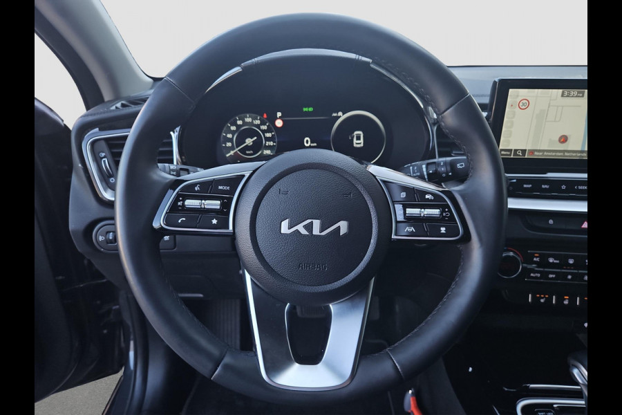 Kia Ceed 1.5 T-GDi DynamicPlusLine | Automaat | Stoel- en Stuurverwarming | Navi | Clima | Carplay/Android auto | Lichtmetalen velgen | LED | Kia Ceed 1.5 T-GDi DynamicPlusLine | Automaat | Stoel- en Stuurverwarming | Navi | Clima | Carplay/Android auto | Lichtmetalen velgen | LED |