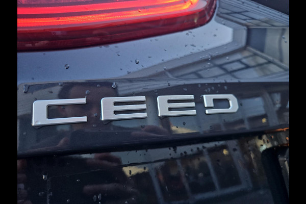 Kia Ceed 1.5 T-GDi DynamicPlusLine | Automaat | Stoel- en Stuurverwarming | Navi | Clima | Carplay/Android auto | Lichtmetalen velgen | LED | Kia Ceed 1.5 T-GDi DynamicPlusLine | Automaat | Stoel- en Stuurverwarming | Navi | Clima | Carplay/Android auto | Lichtmetalen velgen | LED |