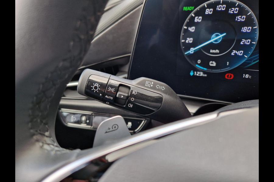 Kia Niro EV DynamicLine 64.8 kWh | Prijs incl. vooraftrek 2000.- inruilpremie| Key-Less | Navi | Camera | Cruise | LMV | H-Leder | Kia Niro EV DynamicLine 64.8 kWh | Prijs incl. vooraftrek 2000.- inruilpremie| Key-Less | Navi | Camera | Cruise | LMV | H-Leder |